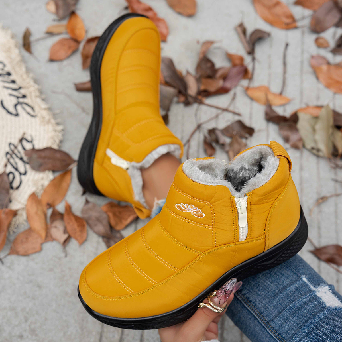 Waterproof Flat Winter Snow Boots for Women